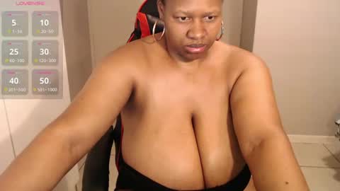 lisa online show from 11-15-25, 04:03