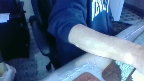 Snapshot of butslutt2 chatting on 01-12-26, 04:01 butslutt2 online show from 01-12-26, 04:01