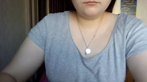 butterfly18988 online show from 11-05-25, 08:25