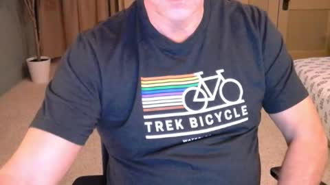 Snapshot of buttnakedfun954737 chatting on 01-24-25, 11:48 Miles online show from 01-24-25, 11:48