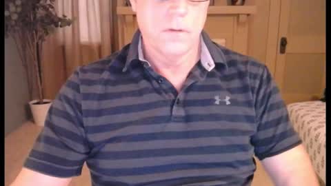 Snapshot of buttnakedfun954737 chatting on 02-09-25, 05:43 Miles online show from 02-09-25, 05:43