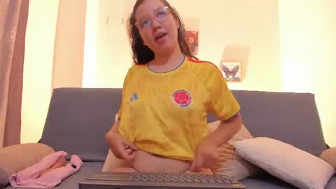 BUNNY BELLA online show from 06-28-26, 03:23