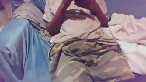 Snapshot of buzsy chatting on 12-08-24, 12:40 Buzsy online show from 12-08-24, 12:40