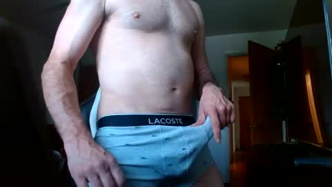 Snapshot of bwall1425 chatting on 07-09-26, 06:34 bwall1425 online show from 07-09-26, 06:34