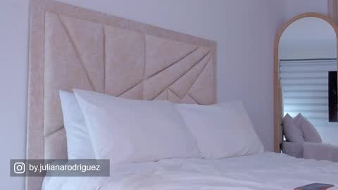    online show from 04-14-26, 11:44