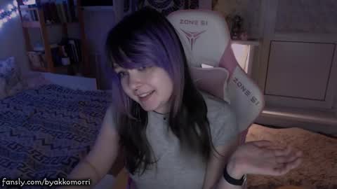 Snapshot of byakkomoriko chatting on 03-02-25, 11:18 morri online show from 03-02-25, 11:18