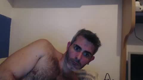 Snapshot of c0llinfarrell chatting on 12-07-24, 05:20 Collin Farrel online show from 12-07-24, 05:20