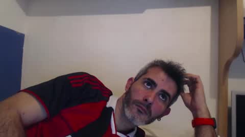 Snapshot of c0llinfarrell chatting on 12-12-24, 11:40 Collin Farrel online show from 12-12-24, 11:40