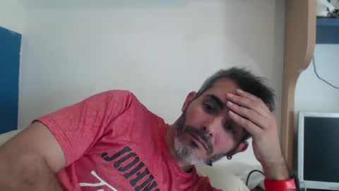 Snapshot of c0llinfarrell chatting on 12-15-24, 12:28 Collin Farrel online show from 12-15-24, 12:28