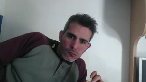 Snapshot of c0llinfarrell chatting on 12-31-24, 12:15 Collin Farrel online show from 12-31-24, 12:15