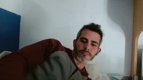 Snapshot of c0llinfarrell chatting on 01-22-25, 12:06 Collin Farrel online show from 01-22-25, 12:06