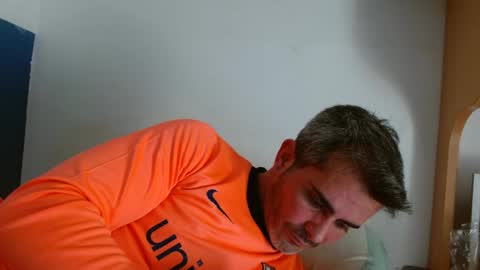 Snapshot of c0llinfarrell chatting on 01-30-25, 01:31 Collin Farrel online show from 01-30-25, 01:31