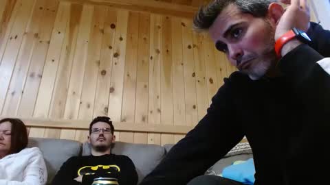 Snapshot of c0llinfarrell chatting on 02-01-25, 05:37 Collin Farrel online show from 02-01-25, 05:37