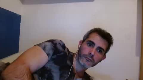 Snapshot of c0llinfarrell chatting on 02-02-25, 02:48 Collin Farrel online show from 02-02-25, 02:48