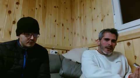 Snapshot of c0llinfarrell chatting on 02-04-25, 02:39 Collin Farrel online show from 02-04-25, 02:39