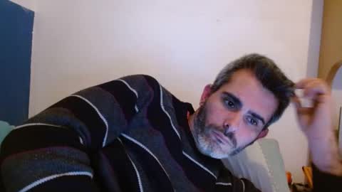 Snapshot of c0llinfarrell chatting on 02-07-25, 09:26 Collin Farrel online show from 02-07-25, 09:26