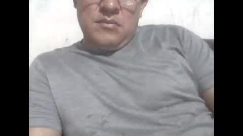 Snapshot of cachito83915 chatting on 03-18-26, 04:37 Cachudosexy online show from 03-18-26, 04:37