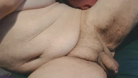 Snapshot of caffeineaddict33 chatting on 06-29-26, 06:41 iliketofap online show from 06-29-26, 06:41