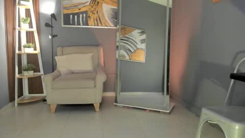 Snapshot of cailing chatting on 02-28-26, 11:00 I am Katherine online show from 02-28-26, 11:00