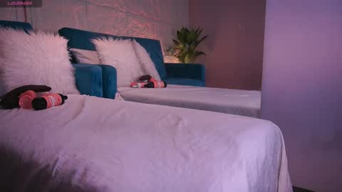 CailynBrown online show from 03-03-26, 03:56