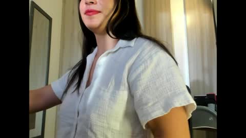 Snapshot of caitlingomez0 chatting on 05-18-26, 11:27 caitlingomez0 online show from 05-18-26, 11:27