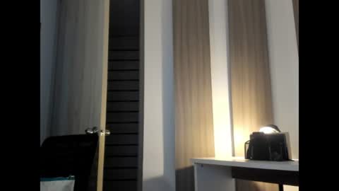 Snapshot of caitlingomez0 chatting on 06-10-26, 03:18 caitlingomez0 online show from 06-10-26, 03:18