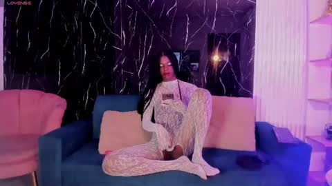 Snapshot of caitlyn_star chatting on 06-13-26, 02:15 caitlyn_star online show from 06-13-26, 02:15