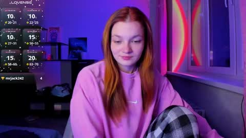 Snapshot of cal1ifornia chatting on 01-06-25, 10:47 Ellis online show from 01-06-25, 10:47