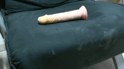 Snapshot of calabrobs chatting on 09-09-25, 10:59 calabrobs online show from 09-09-25, 10:59