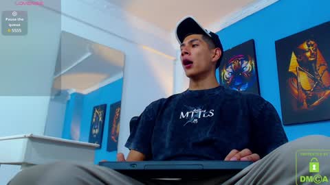 Snapshot of calavalerio chatting on 12-02-24, 07:49 Valerio online show from 12-02-24, 07:49