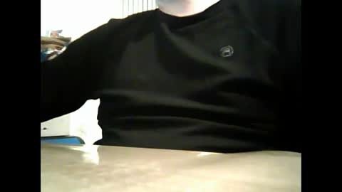 Snapshot of caldoski chatting on 11-14-25, 07:34 caldoski online show from 11-14-25, 07:34