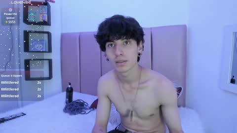 Snapshot of caliope_morfeo chatting on 12-13-24, 04:05 Calipe Morfeo online show from 12-13-24, 04:05
