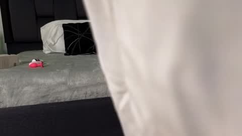 Calipso Parisi online show from 11-13-25, 12:48