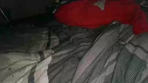 Snapshot of calisguitar chatting on 01-17-25, 11:59 Calisguitar online show from 01-17-25, 11:59