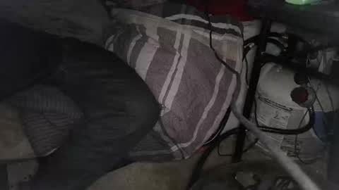 Snapshot of calisguitar chatting on 01-18-25, 03:05 Calisguitar online show from 01-18-25, 03:05