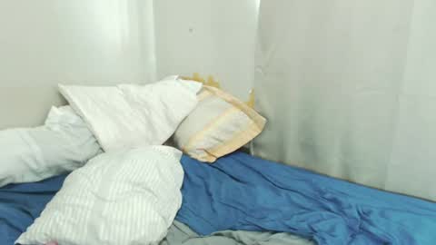 Snapshot of call_me_borikat chatting on 05-18-26, 01:24 STALK MAN online show from 05-18-26, 01:24
