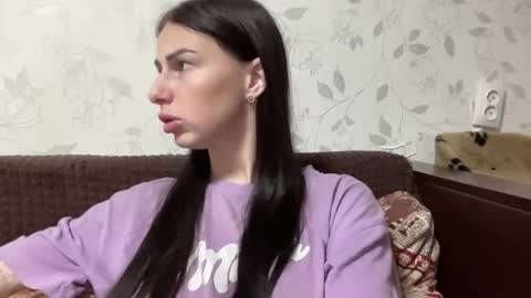 Anna online show from 10-25-25, 08:47