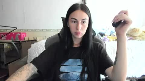 Snapshot of call_me_dad_ chatting on 07-10-26, 06:28 Anna online show from 07-10-26, 06:28