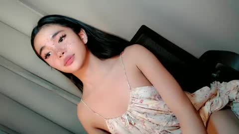 Snapshot of call_me_nina chatting on 06-26-26, 09:52 call_me_nina online show from 06-26-26, 09:52