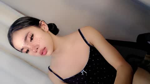Snapshot of call_me_nina chatting on 07-02-26, 02:11 call_me_nina online show from 07-02-26, 02:11