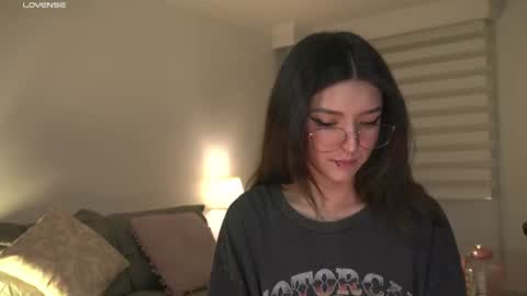 Snapshot of call_me_rosie chatting on 06-30-26, 03:18 online show from 06-30-26, 03:18