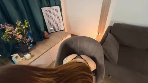 Snapshot of call_yes chatting on 02-25-25, 05:19 Callista online show from 02-25-25, 05:19