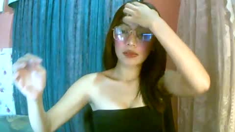 Freya online show from 04-15-26, 11:06