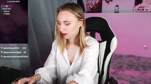 Snapshot of callerbowltim chatting on 12-20-24, 01:54 alextim online show from 12-20-24, 01:54