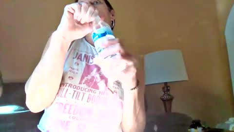 Snapshot of calli_girl420 chatting on 02-20-26, 08:53 Calli online show from 02-20-26, 08:53