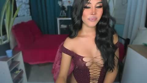 Snapshot of callmebythename_daisy chatting on 07-25-26, 06:05 A STINGY MAN IS A SIGN OF UNWELLINGNESS. online show from 07-25-26, 06:05
