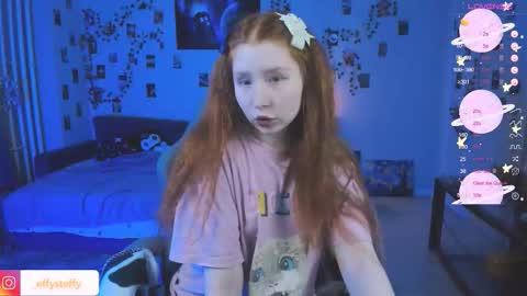 Snapshot of callmeeffy chatting on 10-19-25, 04:40 Effyblonde follow my telegram channel for more content3 online show from 10-19-25, 04:40