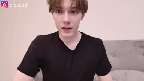 Snapshot of callmenineoneseven chatting on 02-25-26, 05:28 Nick online show from 02-25-26, 05:28