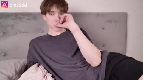 Snapshot of callmenineoneseven chatting on 03-21-26, 08:45 Nick online show from 03-21-26, 08:45