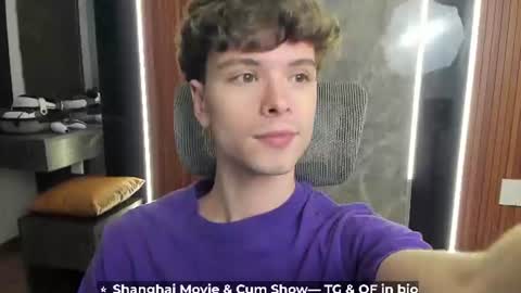 Snapshot of calvin_loves_you chatting on 07-01-26, 02:29 Hey I am Calvin online show from 07-01-26, 02:29